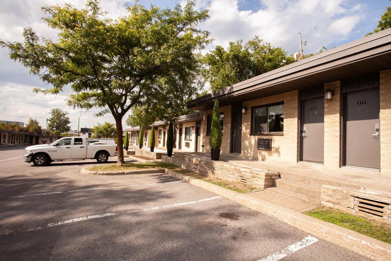 Motel Newstar Laval Ngoại thất bức ảnh