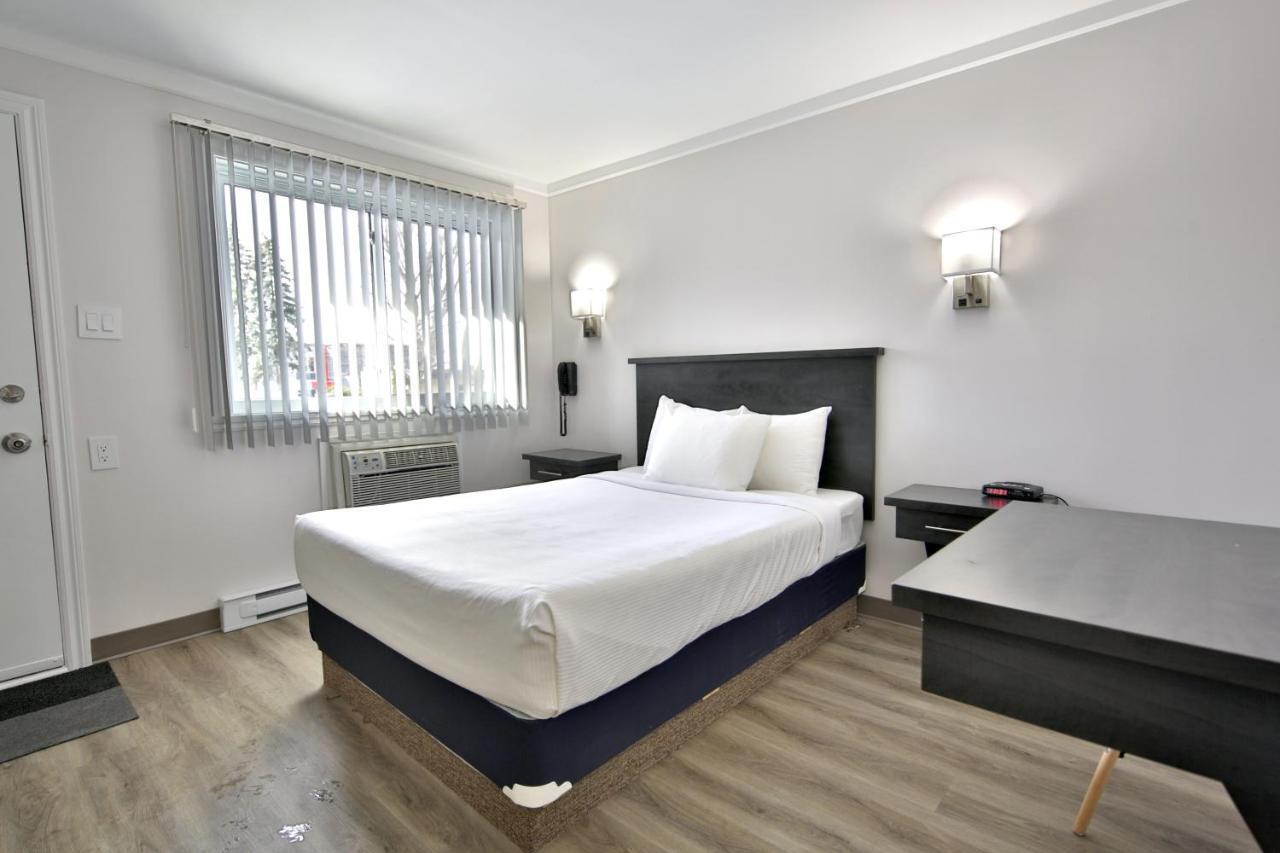 Motel Newstar Laval Ngoại thất bức ảnh